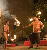 Spectacle de feu de rue